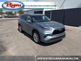 Photo of 2022 Gray Toyota Highlander Hybrid