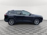 Thumbnail of 2019 Diamond Black Jeep Cherokee
