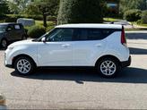 Thumbnail of 2022 Snow White Pearl Kia Soul