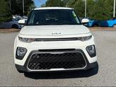 Thumbnail of 2022 Snow White Pearl Kia Soul