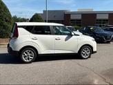 Thumbnail of 2022 Snow White Pearl Kia Soul