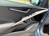 Thumbnail of 2025 Mineral Blue Kia Niro
