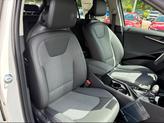 Thumbnail of 2025 Snow White Pearl Kia Niro