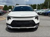 Thumbnail of 2025 Snow White Pearl Kia Niro