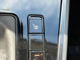 Thumbnail of 2025 Snow White Pearl Kia Niro