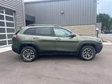 Thumbnail of 2020 Olive Green Pearlcoat Jeep Cherokee