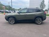 Thumbnail of 2020 Olive Green Pearlcoat Jeep Cherokee