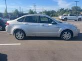 Thumbnail of 2009 Brilliant Silver Clearcoat Metallic Ford Focus