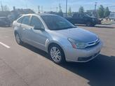 Thumbnail of 2009 Brilliant Silver Clearcoat Metallic Ford Focus