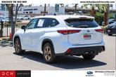 Thumbnail of 2022 Wind Chill Pearl Toyota Highlander Hybrid