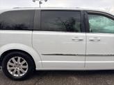 Thumbnail of 2016 Bright White Clear Coat Chrysler Town & Country