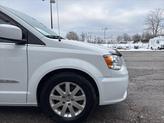 Thumbnail of 2016 Bright White Clear Coat Chrysler Town & Country