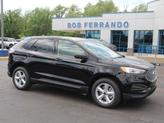 Photo of 2024 Agate Black Metallic Ford Edge