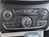 Thumbnail of 2019 Diamond Black Jeep Cherokee