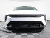 Thumbnail of 2025 Snow White Pearl Kia K4