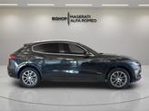 Thumbnail of 2018 Nero Ribelle Mica Maserati Levante