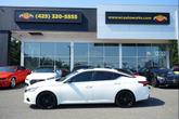 Thumbnail of 2022 Pearl White Tricoat Nissan Altima