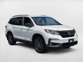 Thumbnail of 2022 Platinum White Pearl Honda Pilot