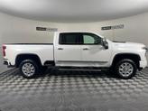 Thumbnail of 2024 Iridescent Pearl Tricoat Chevrolet Silverado 2500