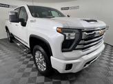 Thumbnail of 2024 Iridescent Pearl Tricoat Chevrolet Silverado 2500