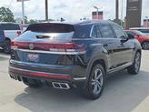 Thumbnail of 2024 Deep Black Pearl Effect Volkswagen Atlas Cross Sport