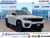 Photo of 2025 Bright White Clearcoat Jeep Grand Cherokee
