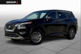 Photo of 2023 Super Black Nissan Rogue