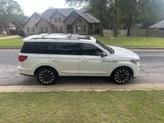 Thumbnail of 2020 White Lincoln Navigator