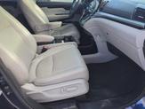 Thumbnail of 2018 Obsidian Blue Pearl Honda Odyssey