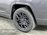 Thumbnail of 2025 Metallic Jeep Grand Cherokee L