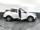Thumbnail of 2024 Summit White Chevrolet Equinox