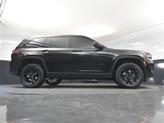 Thumbnail of 2025 Diamond Black Crystal Pearlcoat Jeep Grand Cherokee