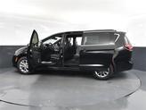 Thumbnail of 2025 Diamond Black Crystal Pearlcoat Chrysler Pacifica