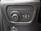 Thumbnail of 2025 Diamond Black Crystal Pearlcoat Jeep Grand Cherokee