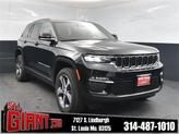 Photo of 2025 Diamond Black Crystal Pearlcoat Jeep Grand Cherokee