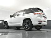 Thumbnail of 2024 Bright White Clearcoat Jeep Grand Cherokee