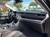 Thumbnail of 2022 Diamond Black Crystal Pearlcoat Jeep Grand Cherokee L