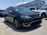 Thumbnail of 2018 Brilliant Black Crystal Pearlcoat Chrysler Pacifica