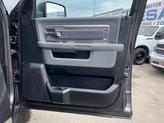 Thumbnail of 2019 Brilliant Black Crystal Pearlcoat RAM 1500