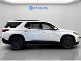 Thumbnail of 2023 Iridescent Pearl Tricoat Chevrolet Traverse