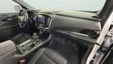 Thumbnail of 2023 Iridescent Pearl Tricoat Chevrolet Traverse