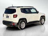 Thumbnail of 2022 Alpine White Clearcoat Jeep Renegade