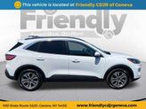 Thumbnail of 2022 Oxford White Ford Escape