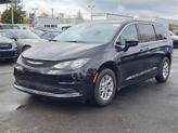 Thumbnail of 2025 Diamond Black Crystal Pearlcoat Chrysler Voyager