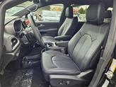 Thumbnail of 2025 Diamond Black Crystal Pearlcoat Chrysler Voyager
