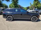 Thumbnail of 2024 Diamond Black Crystal Pearlcoat Jeep Grand Cherokee L