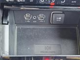 Thumbnail of 2024 Diamond Black Crystal Pearlcoat Jeep Grand Cherokee L