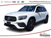 Photo of 2022 Polar White Mercedes-Benz GLB 250