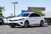 Thumbnail of 2023 Snow White Pearl Kia Forte