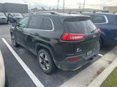 Thumbnail of 2016 Brilliant Black Crystal Pearlcoat Jeep Cherokee